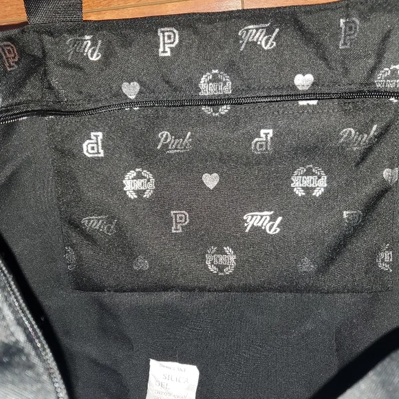 PINK VICTORIA'S SECRET WEEKENDER BAG TOTE BLACK AND SILVER. - Picture 6 of 6
